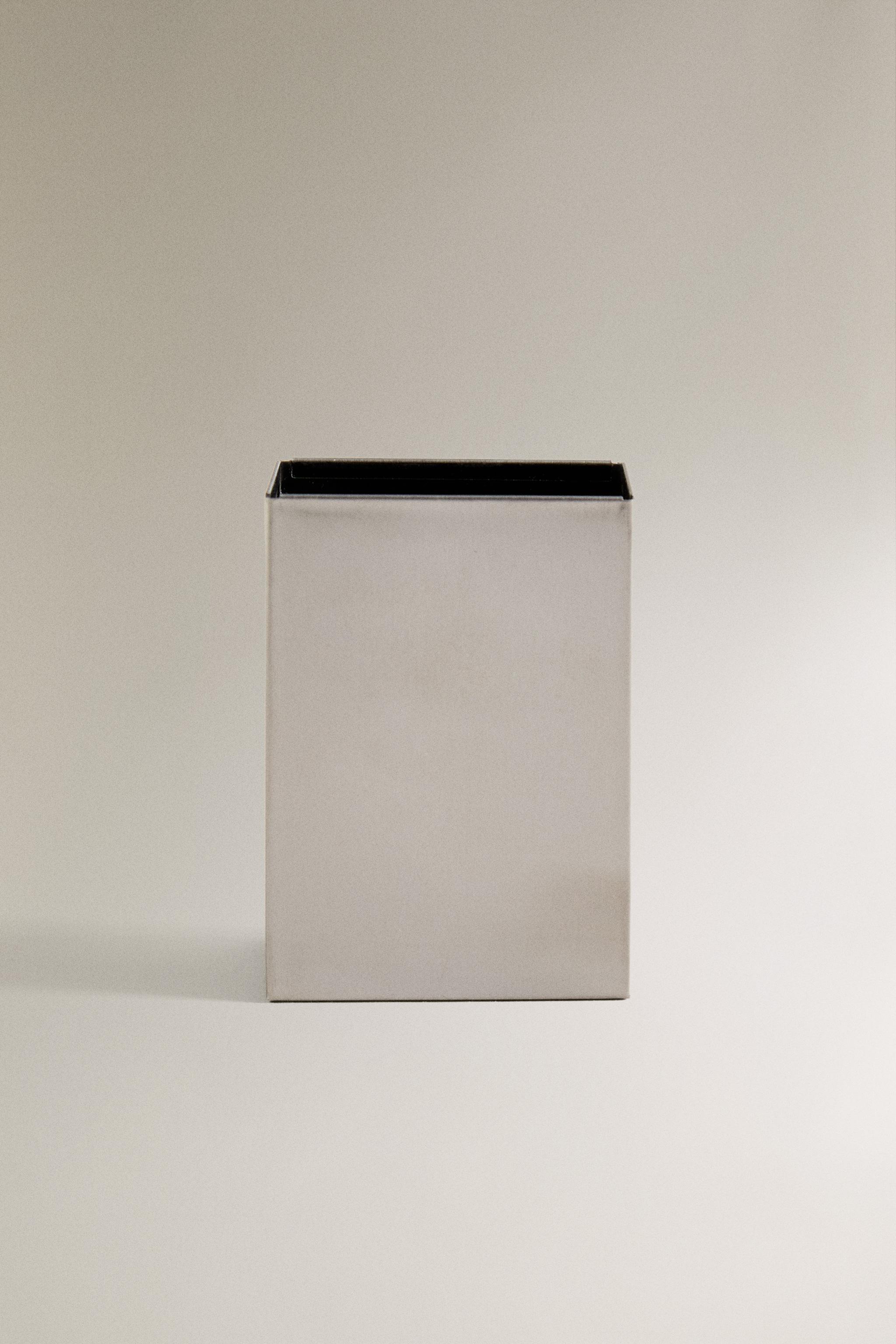 Zara MAGNETIC STAINLESS STEEL PENCIL HOLDER
