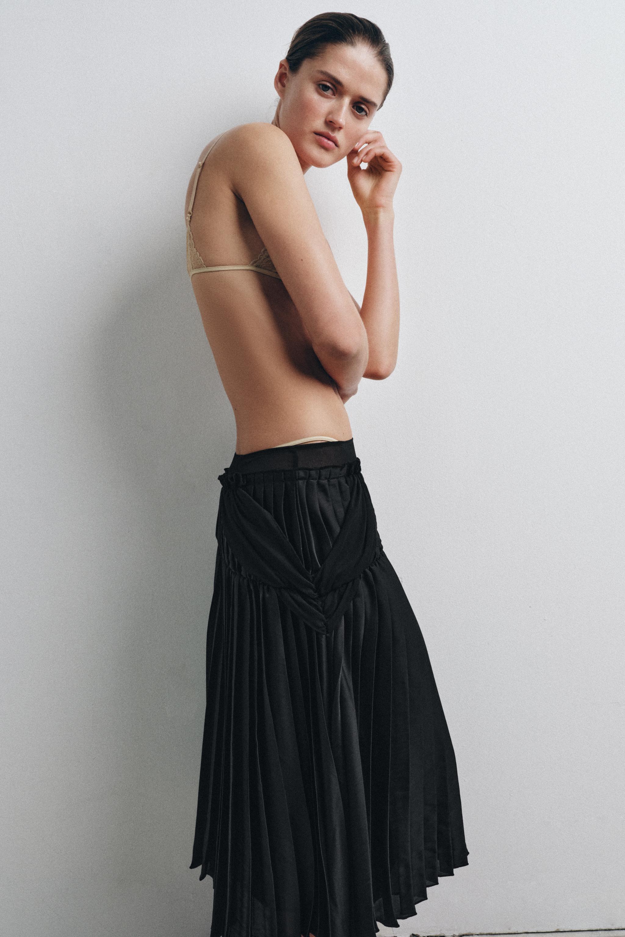 COMBINATION PLEATED MIDI SKIRT