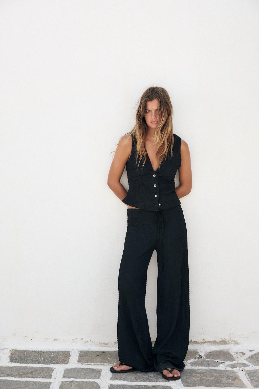 TEXTURED BUTTONED VEST TOP - image 2