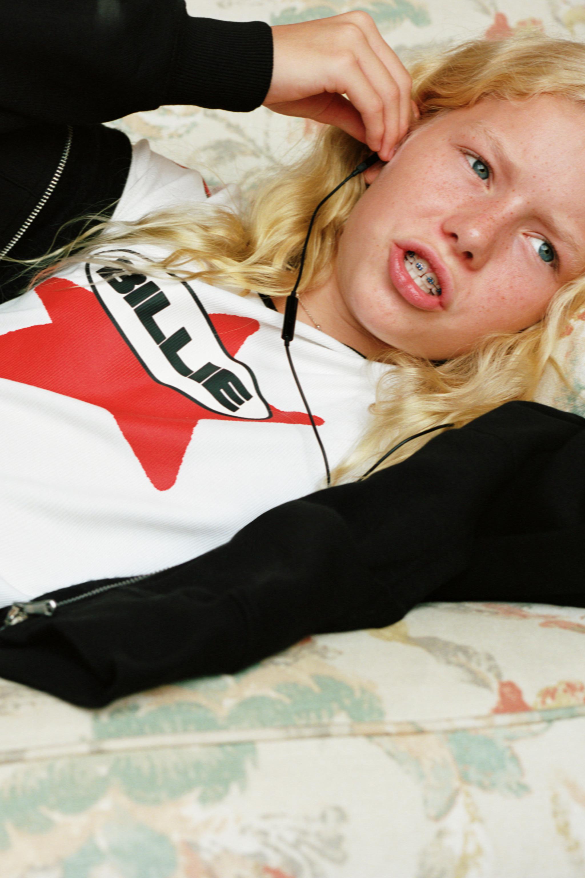 BILLIE EILISH ® LASH MUSIC © PRINTED RIBBED T-SHIRT