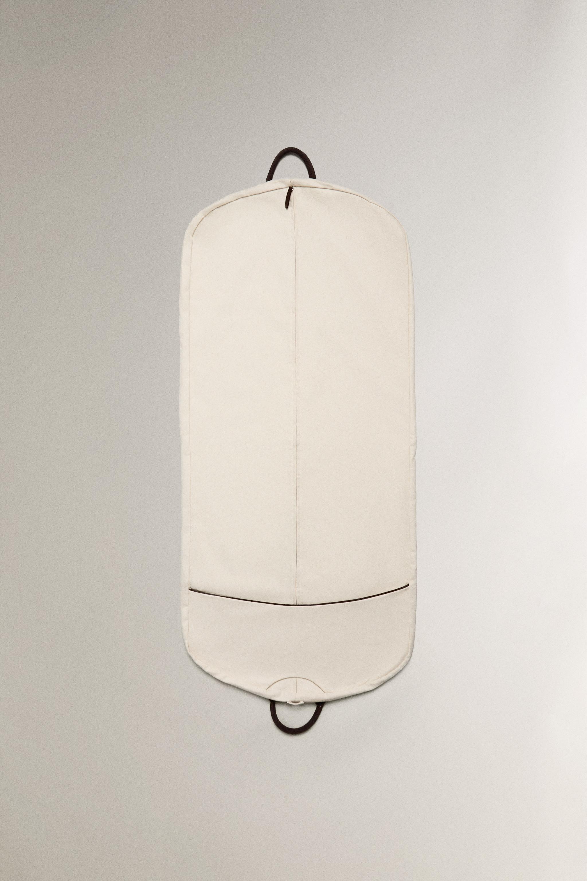 TRAVEL GARMENT BAG WITH LEATHER DETAIL