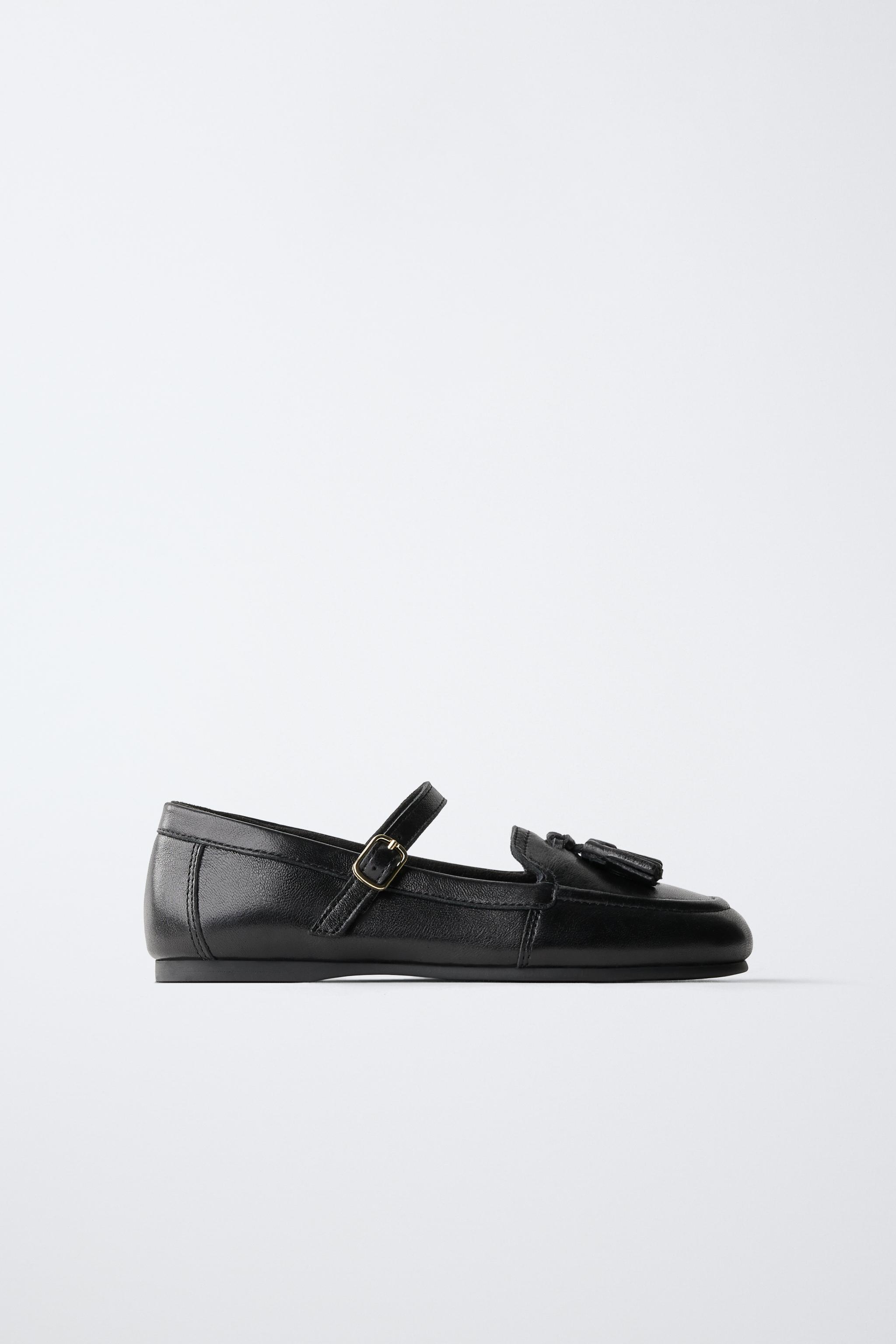 MOCASÍN BORLAS PIEL
