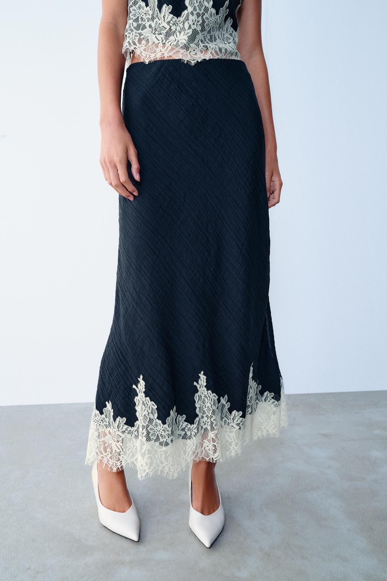 LACE-TRIMMED MIDI SKIRT — Navy / White