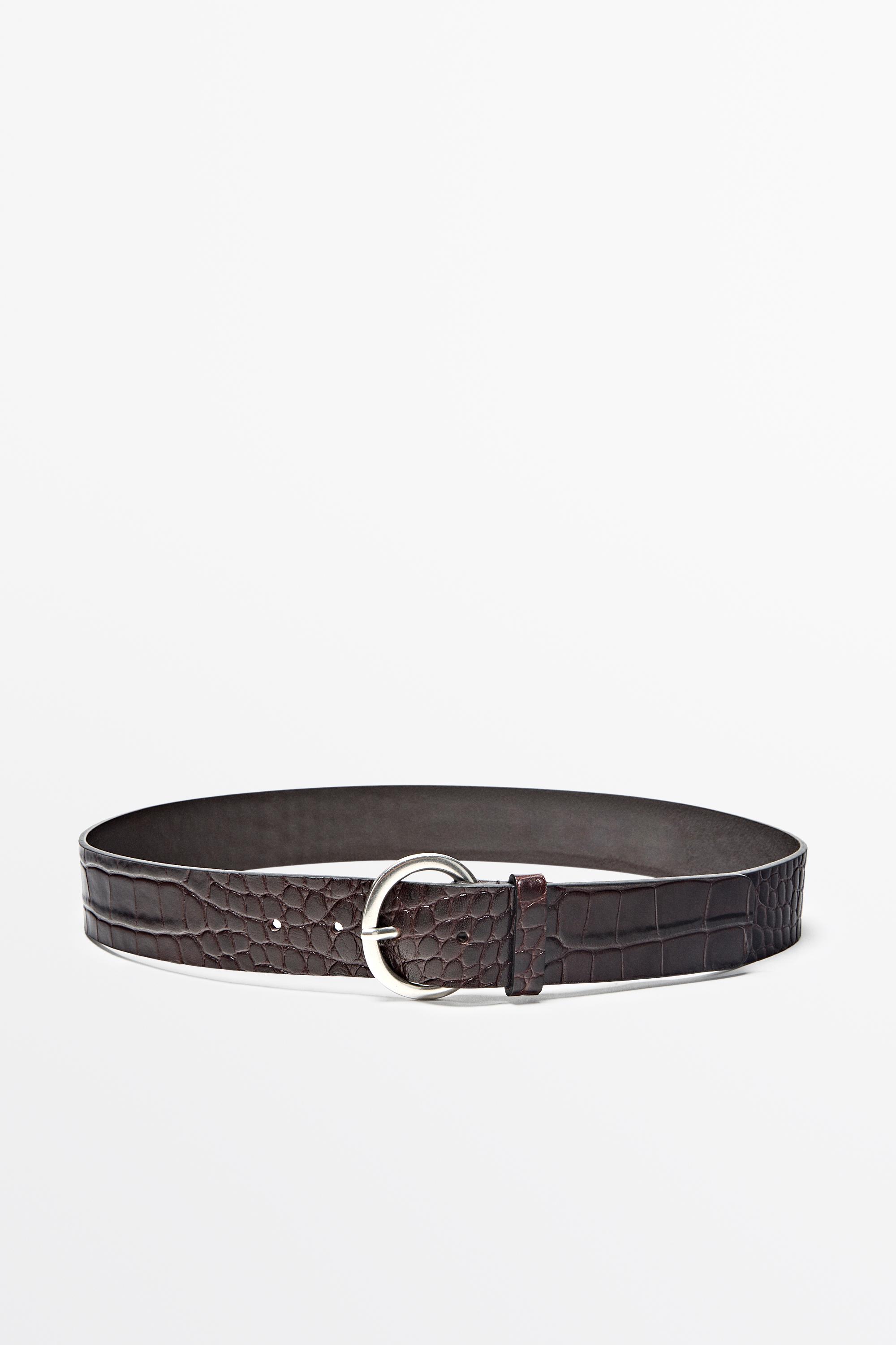 Crocodile-effect leather belt with round buckle