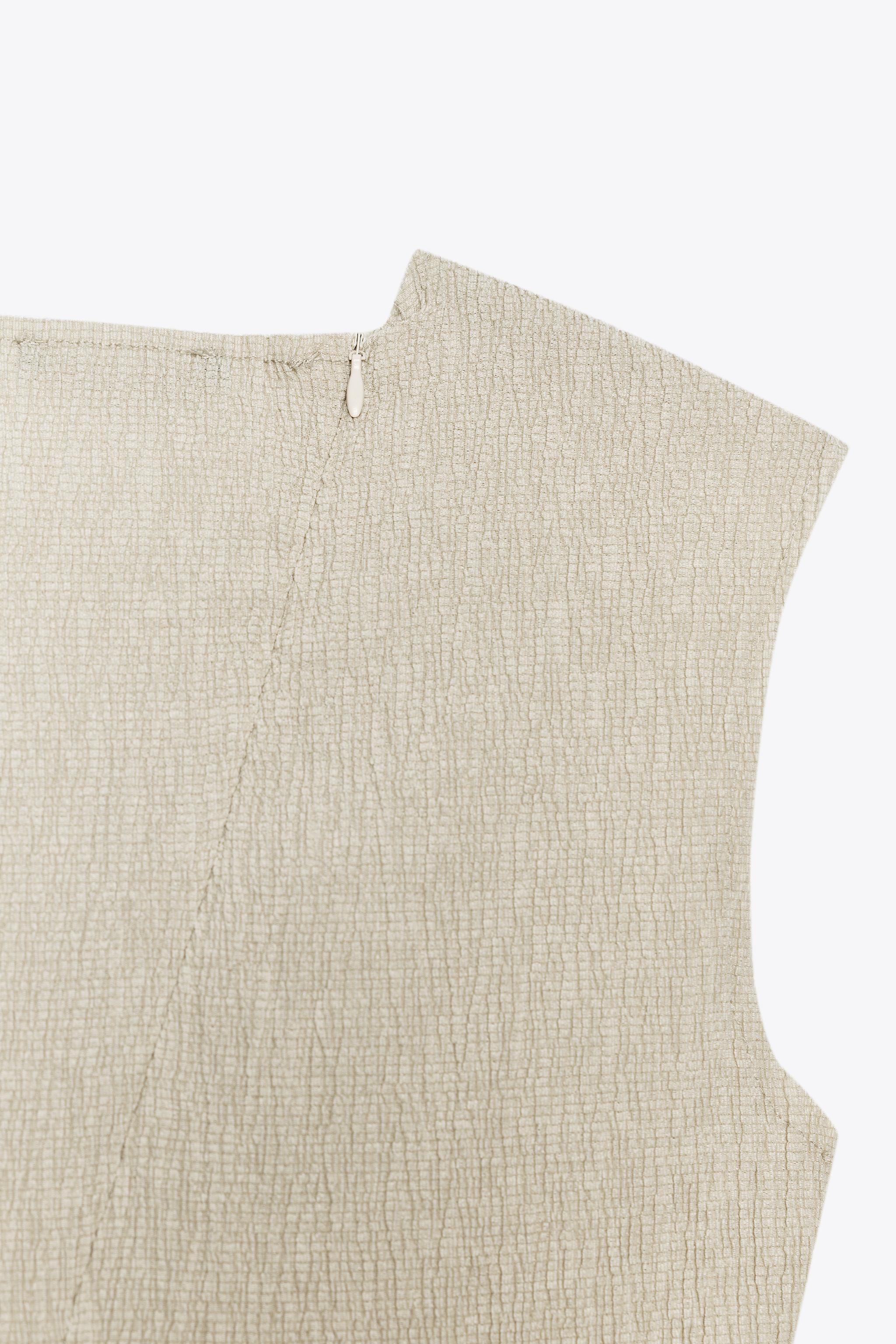 TOP ASYMÉTRIQUE TEXTURÉ