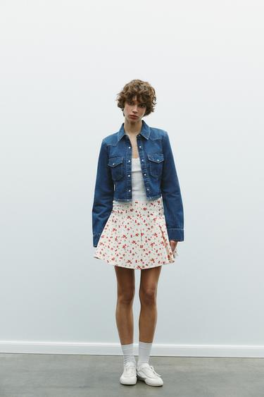 MINI JUPE À PLIS PLATS À FLEURS - Écru / Rouge de Zara