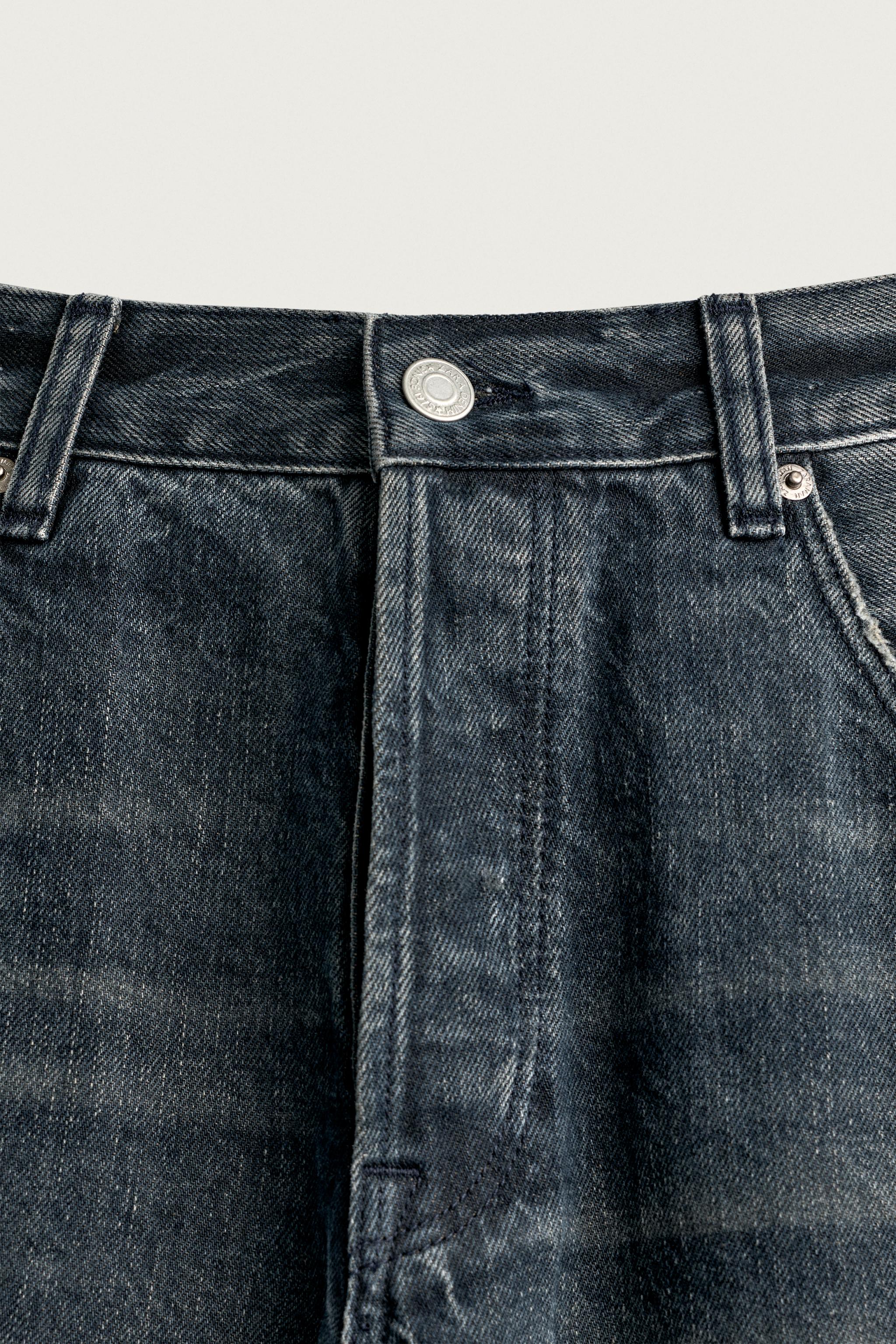 JEANS LOOSE FIT COSTURA GIRADA
