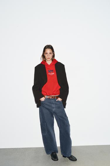 SWEAT À CAPUCHE ET INSCRIPTION - Rouge de Zara - Image 5