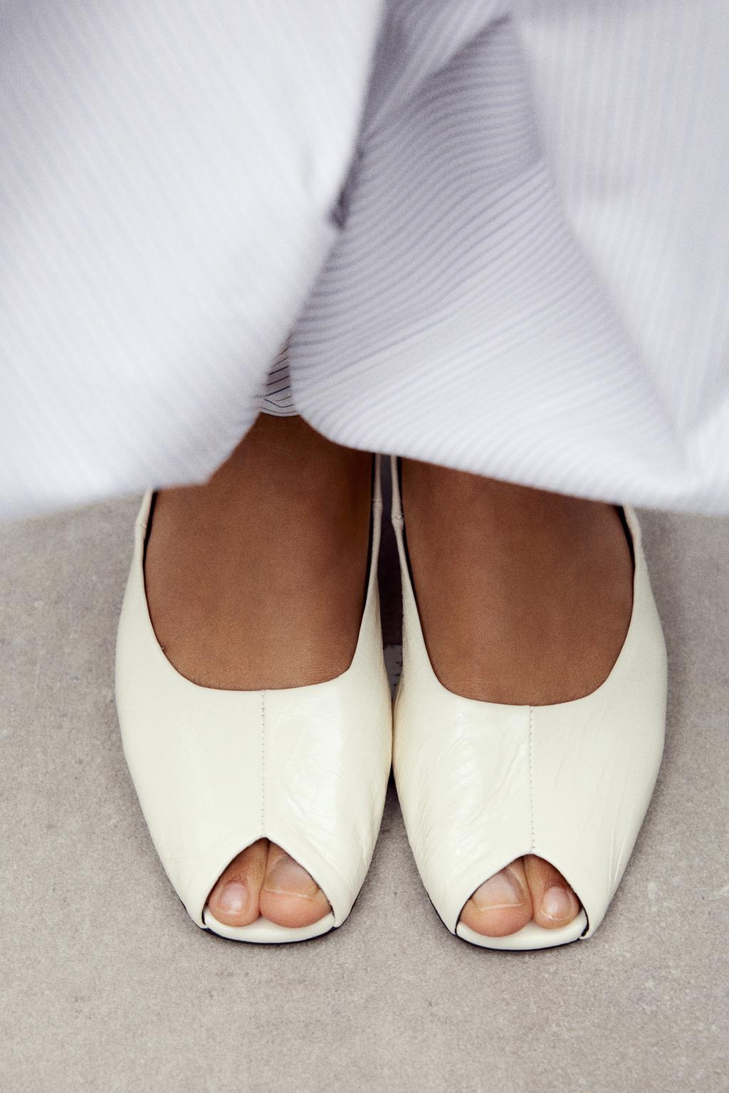 Thumbnail image for LEATHER OPEN TOE BALLERINAS