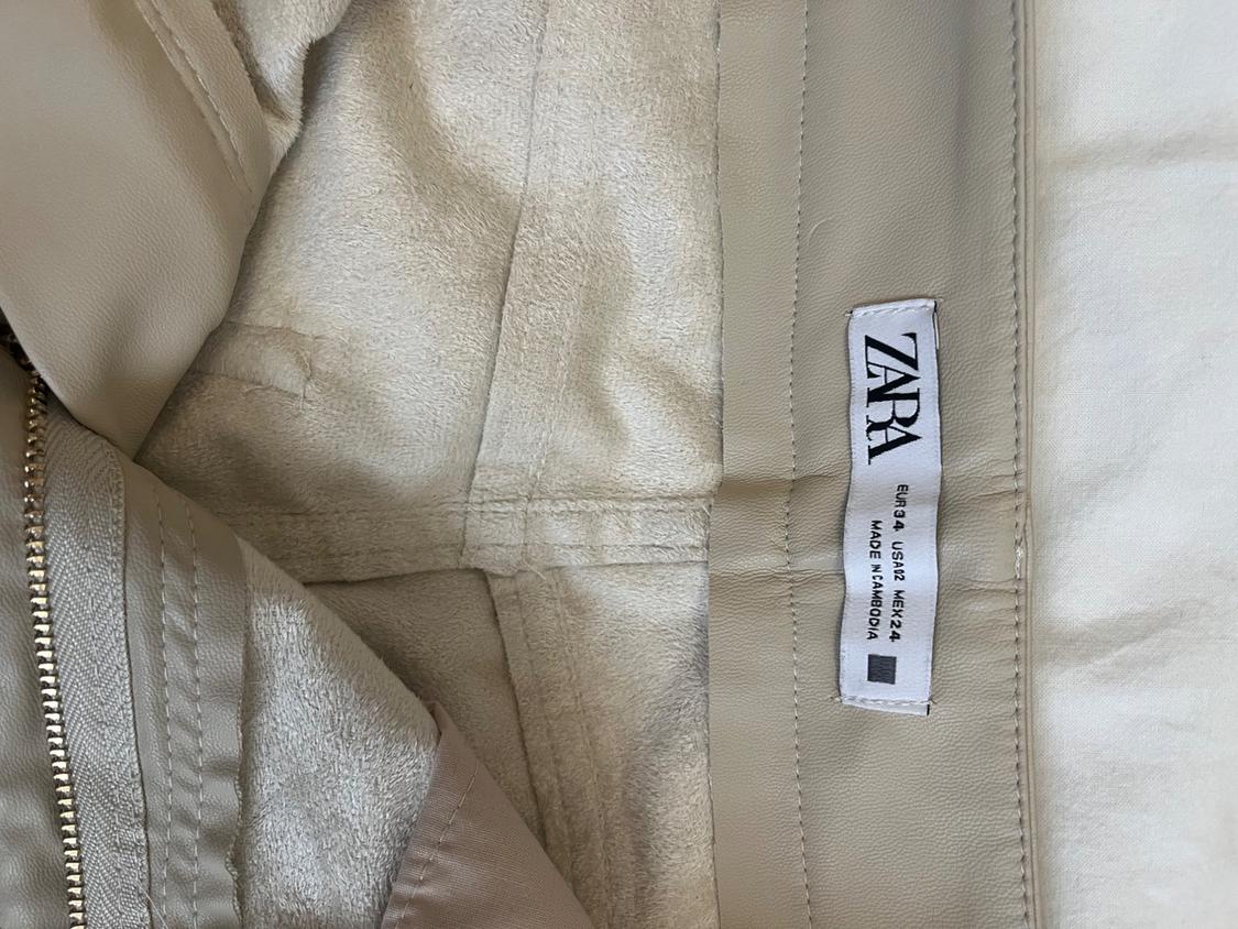FAUX LEATHER MOM FIT TROUSERS - Image 4