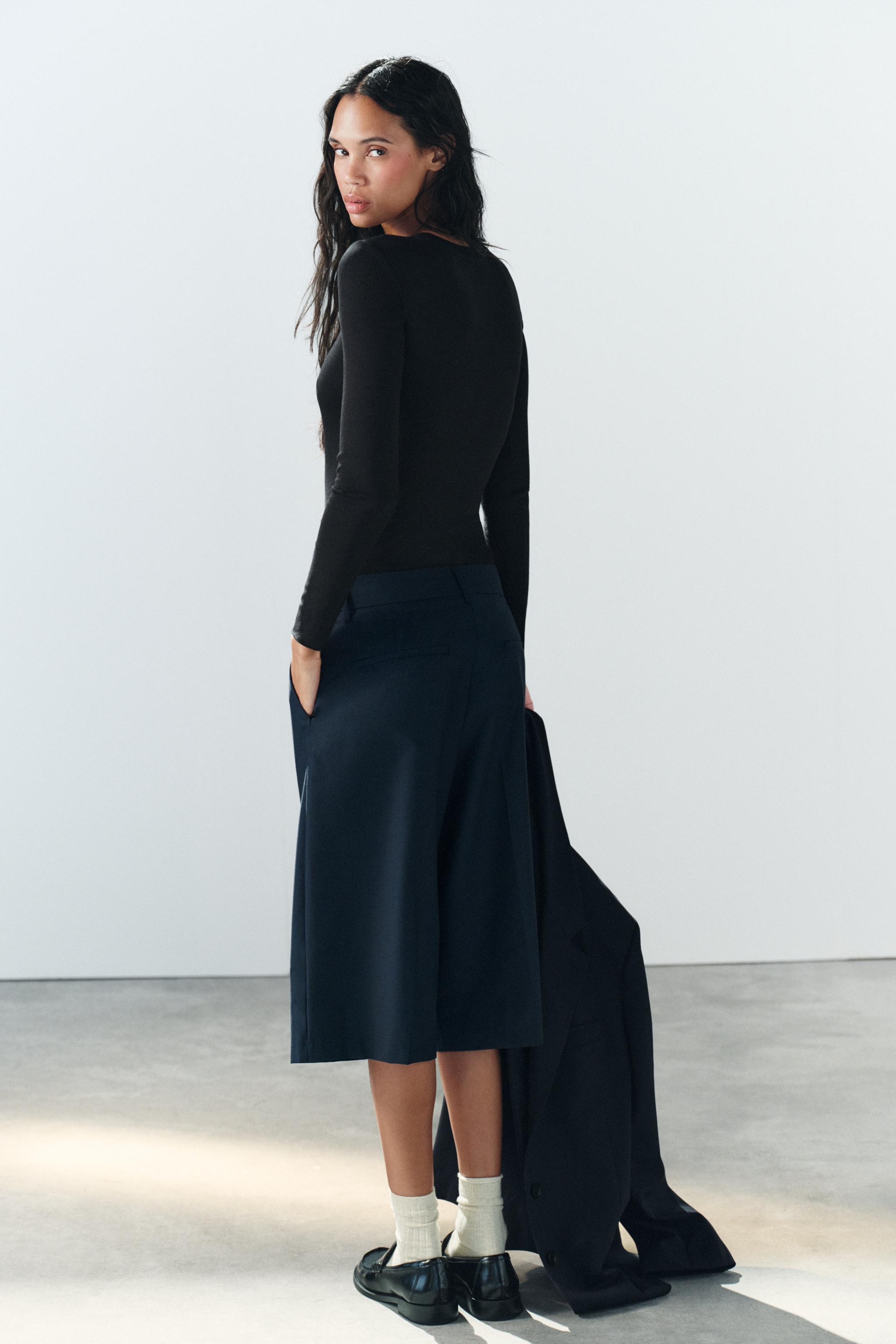 LONG-SLEEVE BODYSUIT