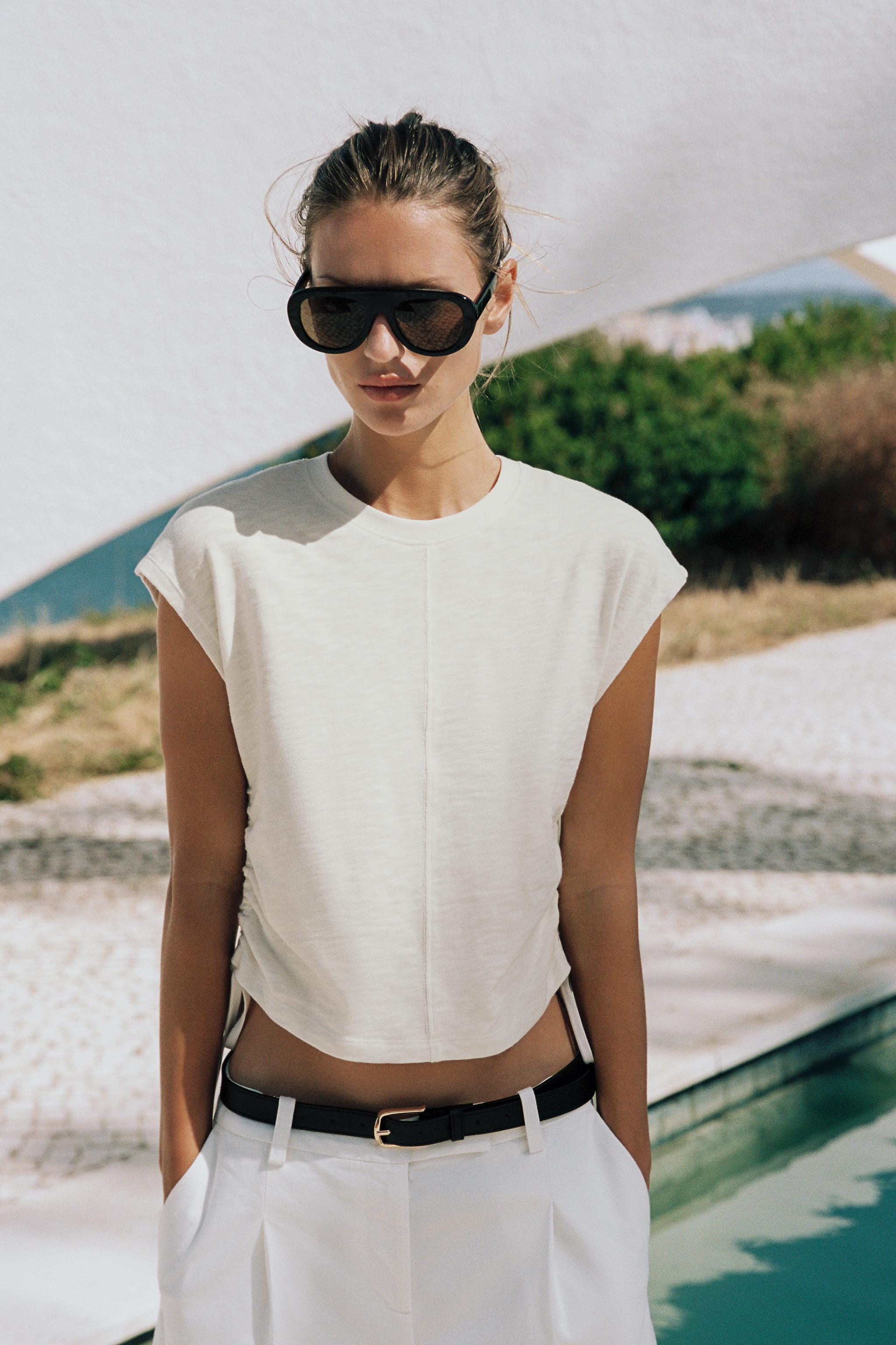 RUSTIC RUCHED T-SHIRT — White