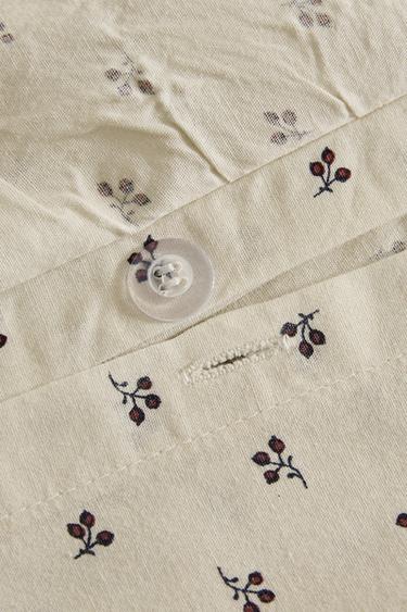 COUETTE ENFANT IMPRIMÉ FLEURS VOLANT - Écru de Zara - Image 3