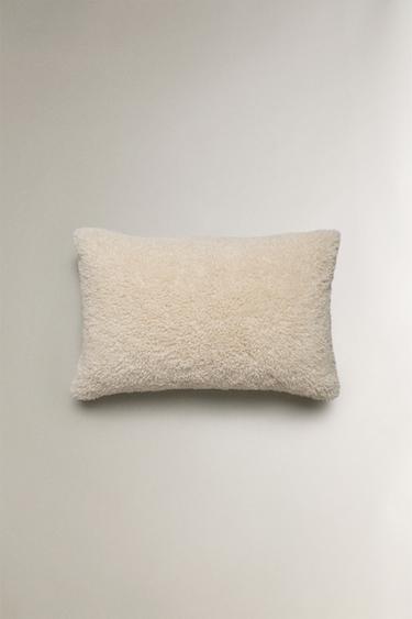 FAUX FUR CUSHION COVER - Ecru by Zara - Image 2