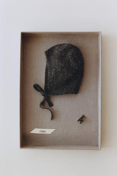 Zaras STICKAD YLLEHÄTTA - Mörkgrå