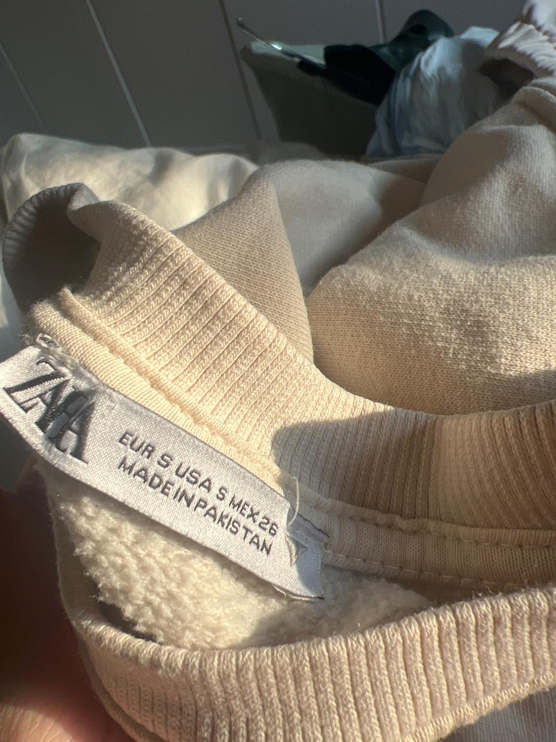 BASIC CROPPED SWEATSHIRT - Image 3
