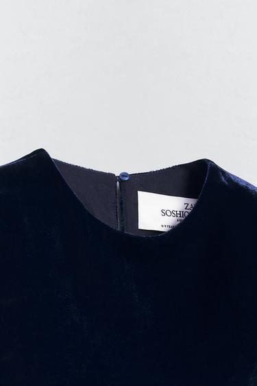 ROBE EN VELOUR SOSHIOTSUKI x ZARA - Bleu marine foncé de Zara - Image 5