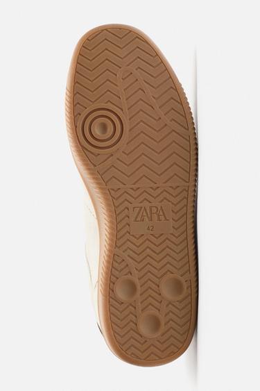 BASKETS EN CUIR À SEMELLE CONTRASTÉE - Blanc ivoire de Zara - Image 3