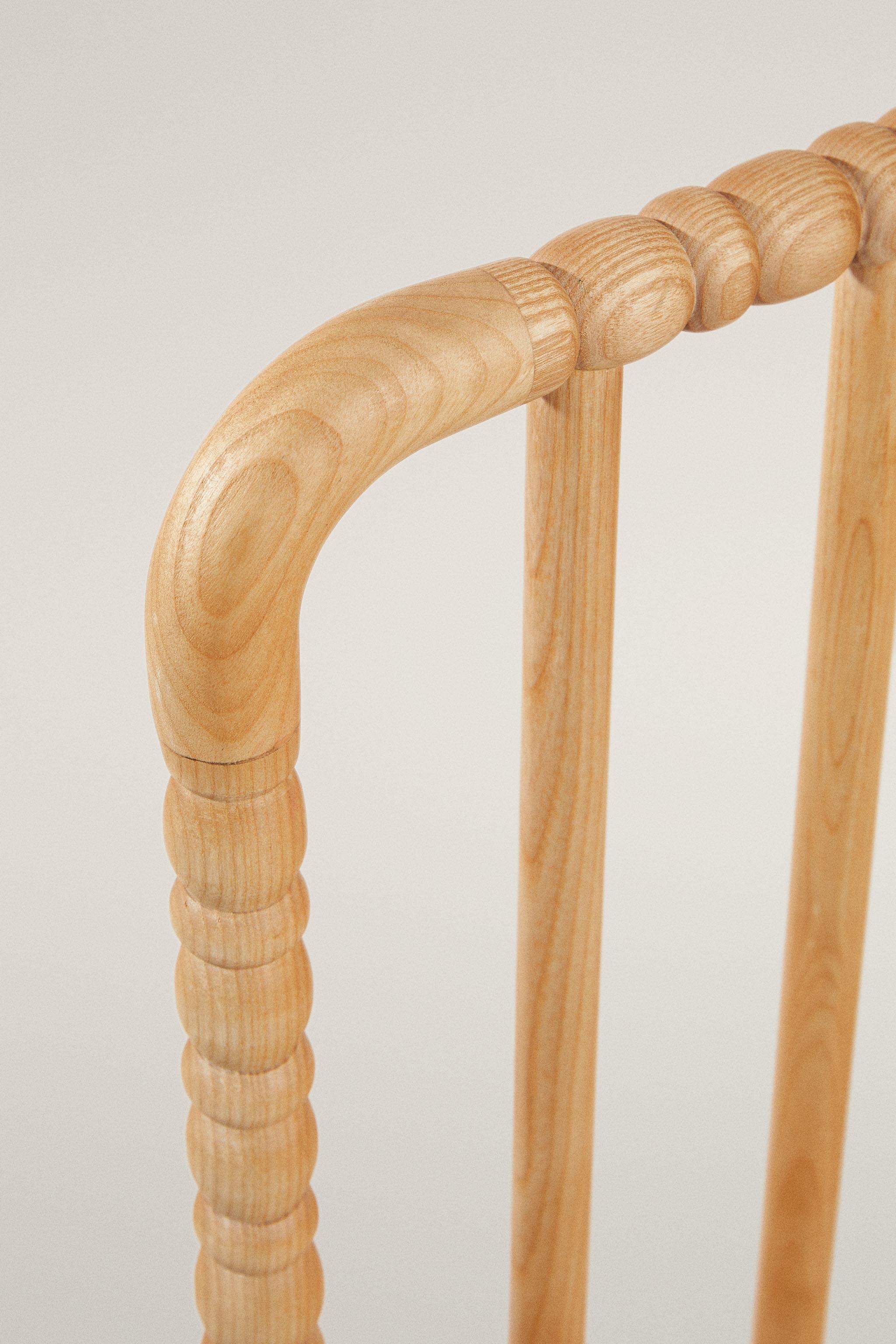 WOODEN HEADBOARD