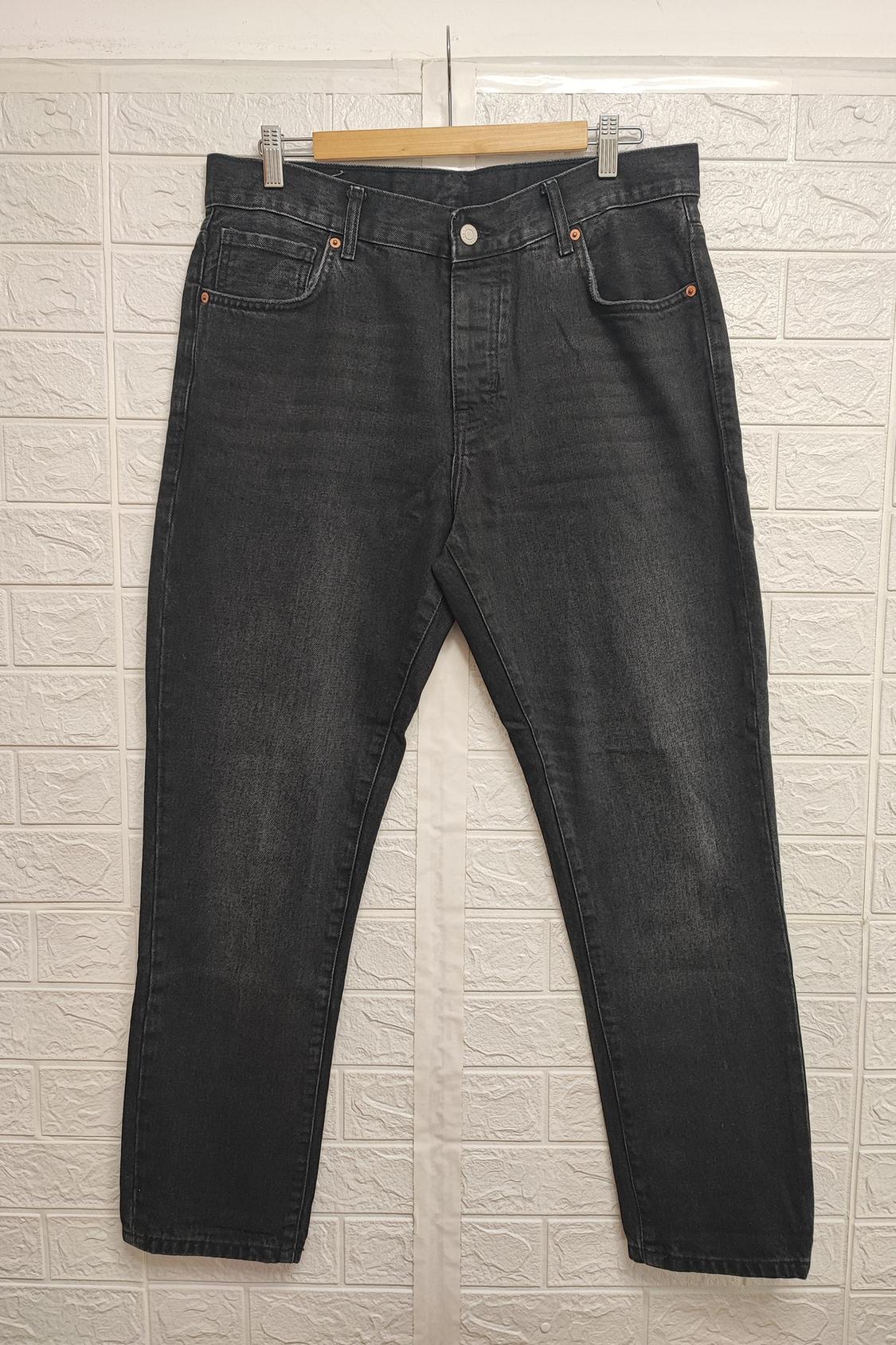 THE 90S SLIM FIT JEANS