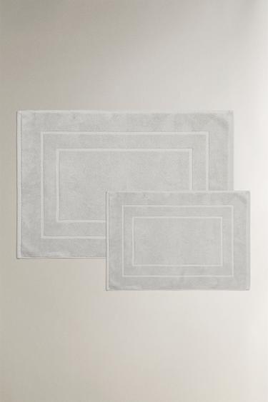 NON-SLIP COTTON BATH MAT - Light grey by Zara
