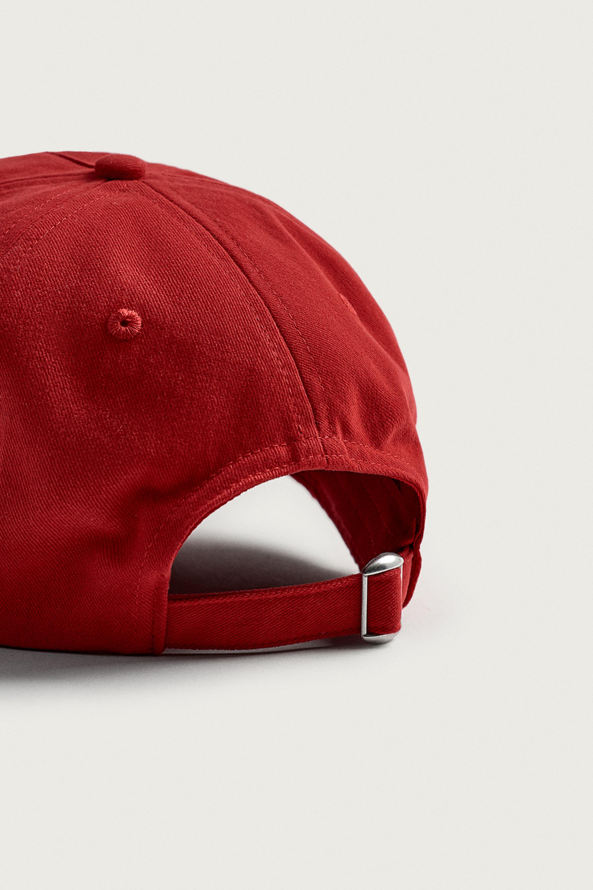 CASQUETTE À PIÈCES EN CONTRASTE