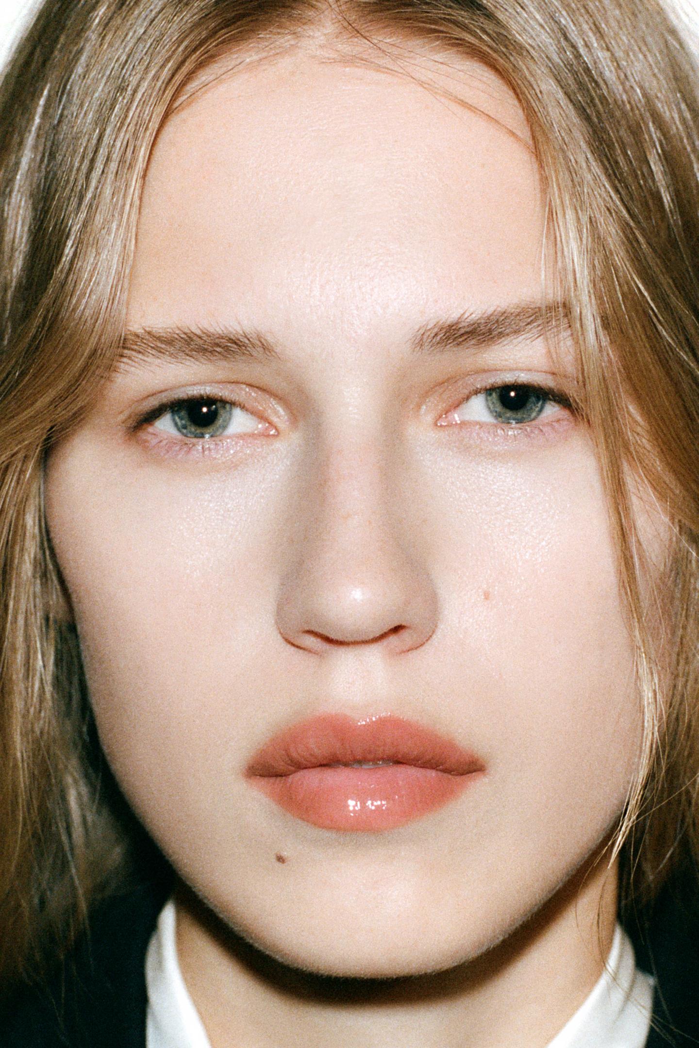 Zara Lip Oil Vibrant Caramel, цвет: Карамельный — фото 4