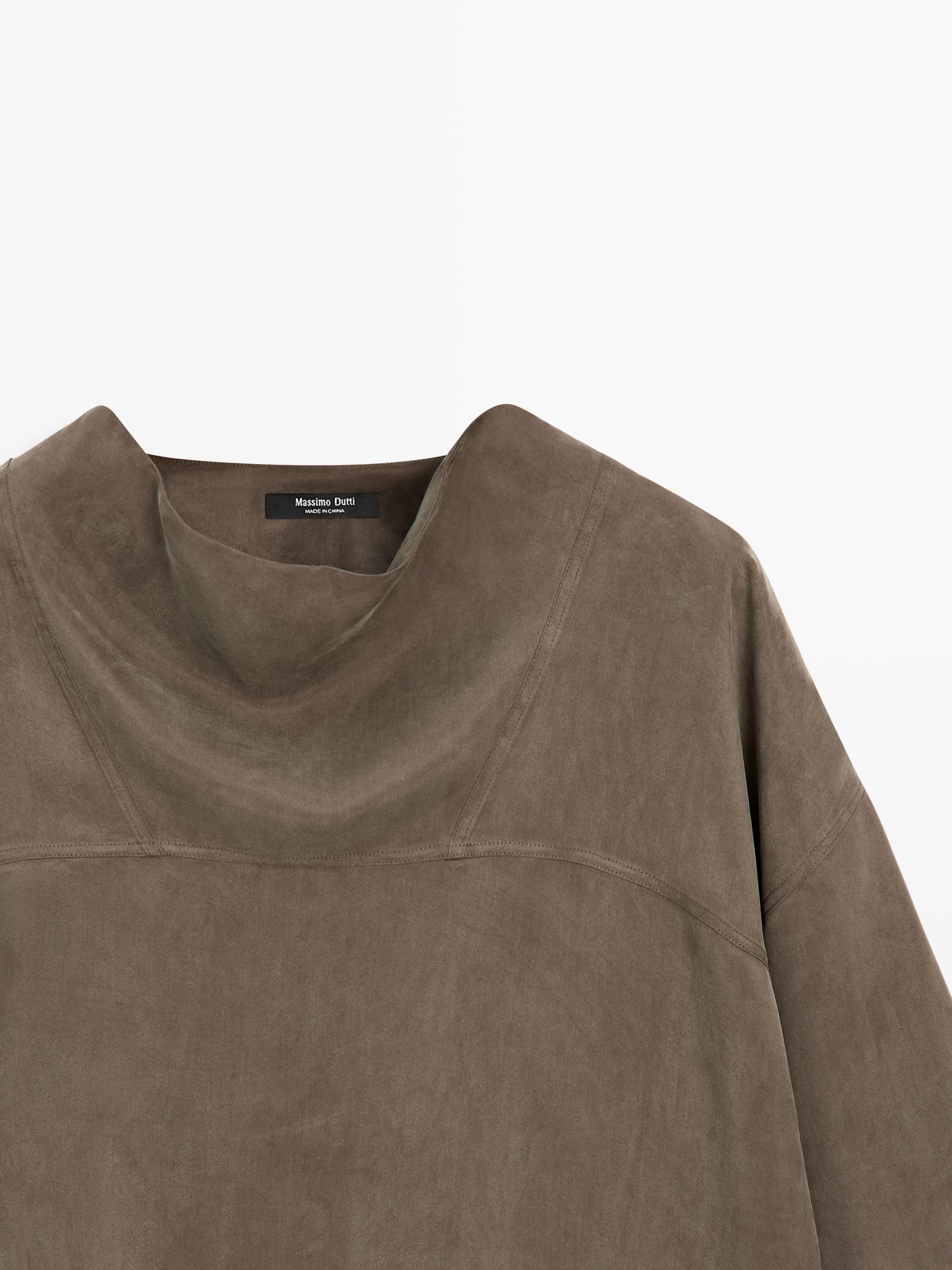 Flowing shirt with draped detail