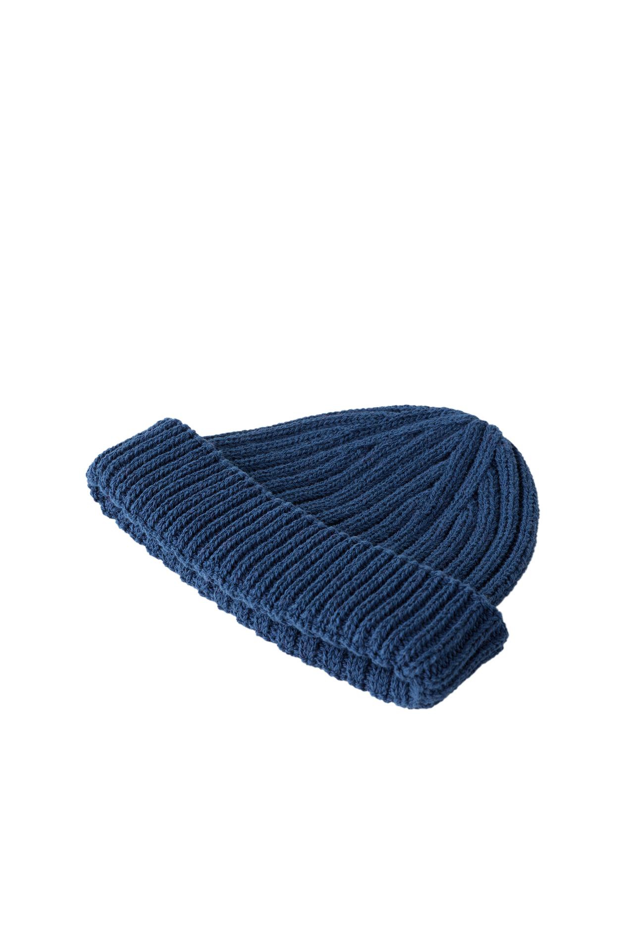 PLAIN KNIT HAT — Red