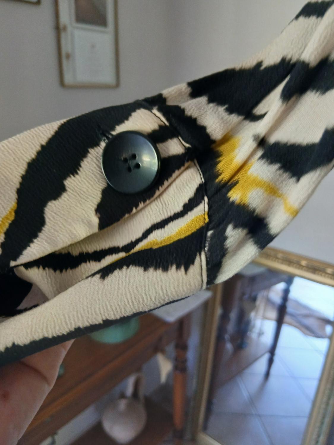 OVERSIZED ZEBRA PRINT BLOUSE - Image 3