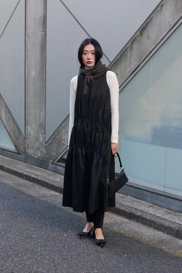 トレンチコートワンピース リボンディテールブラックZaraのトレンチコートワンピース リボンディテール - ブラック 