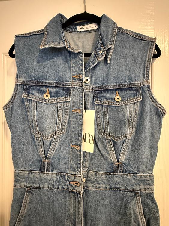 SLEEVLESS DENIM JUMPSUIT - Image 3