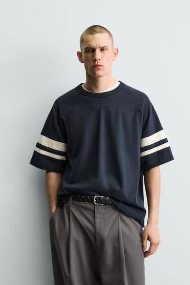 T-SHIRT RELAXED FIT À BANDES - Bleu marine de Zara