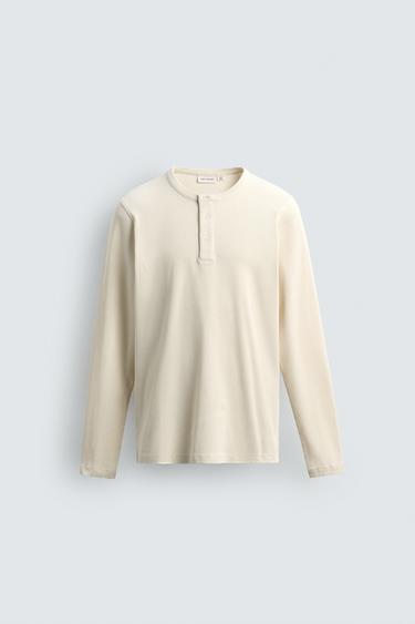 تيشيرت RIB بياقة هينلي - خَام by Zara