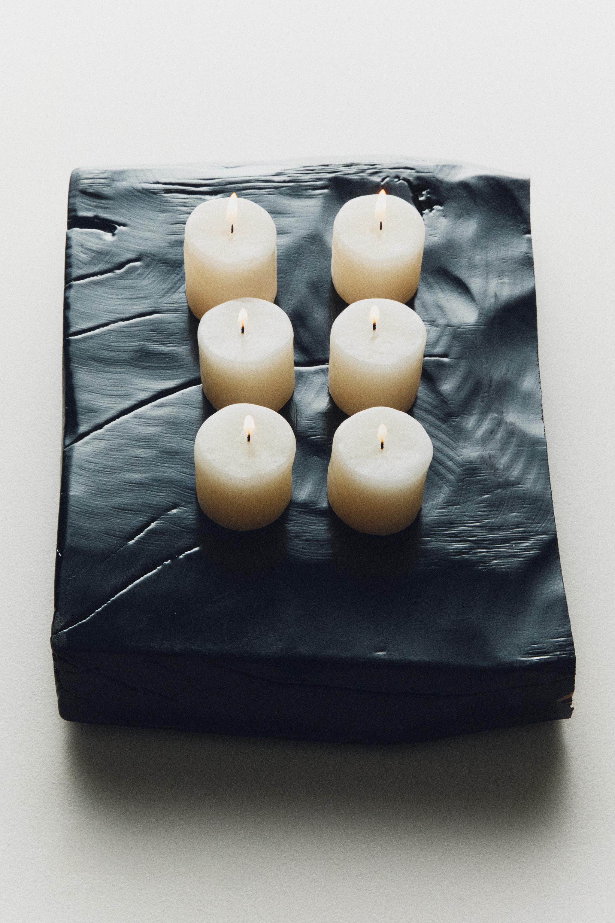 SET OF 6 DECORATIVE TEALIGHT CANDLES