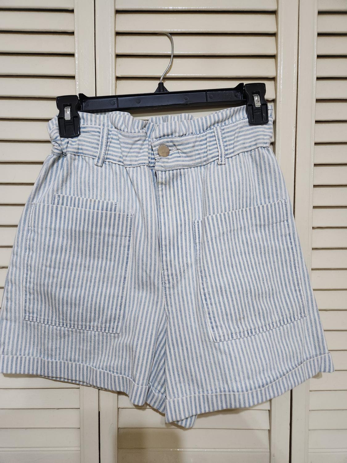 STRIPED PAPERBAG SHORTS