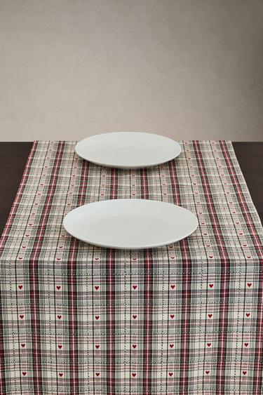 DYED THREAD CHRISTMAS HEART TABLE RUNNER - Red by Zara - Image 1