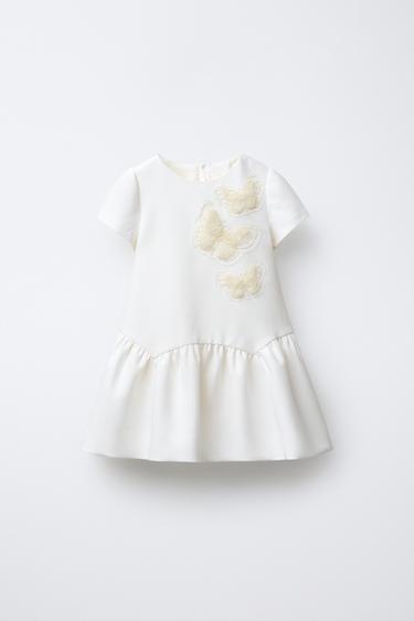 فستان فراشات تول - أبيض مكسور الخاص بـ Zara