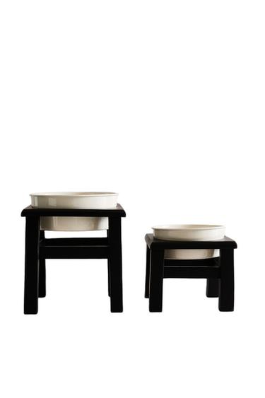 PET FOOD BOWL WITH STAND - Black by Zara
