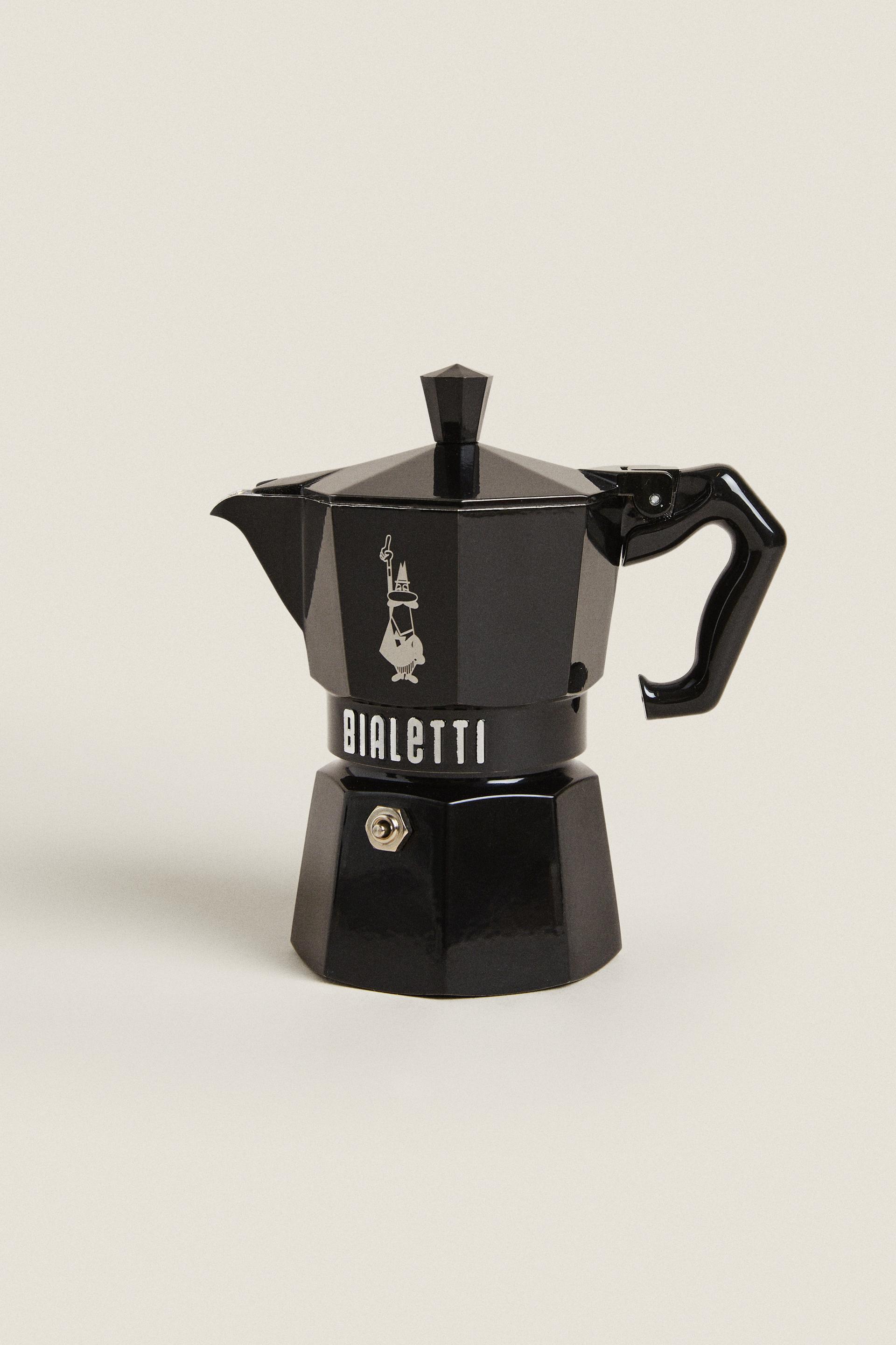 ☕️Rainbow ROJA 3 Tazas Cafetera Bialetti ➡️Una cafetera que une una  funcionalidad rigurosa a un gusto estético innovador, para dar más energía  al despertar de la mañana y un toque de originalidad