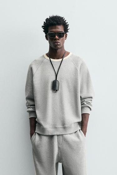 SUDADERA  ESTRUCTURA CONTRASTE - Gris vigoré de Zara