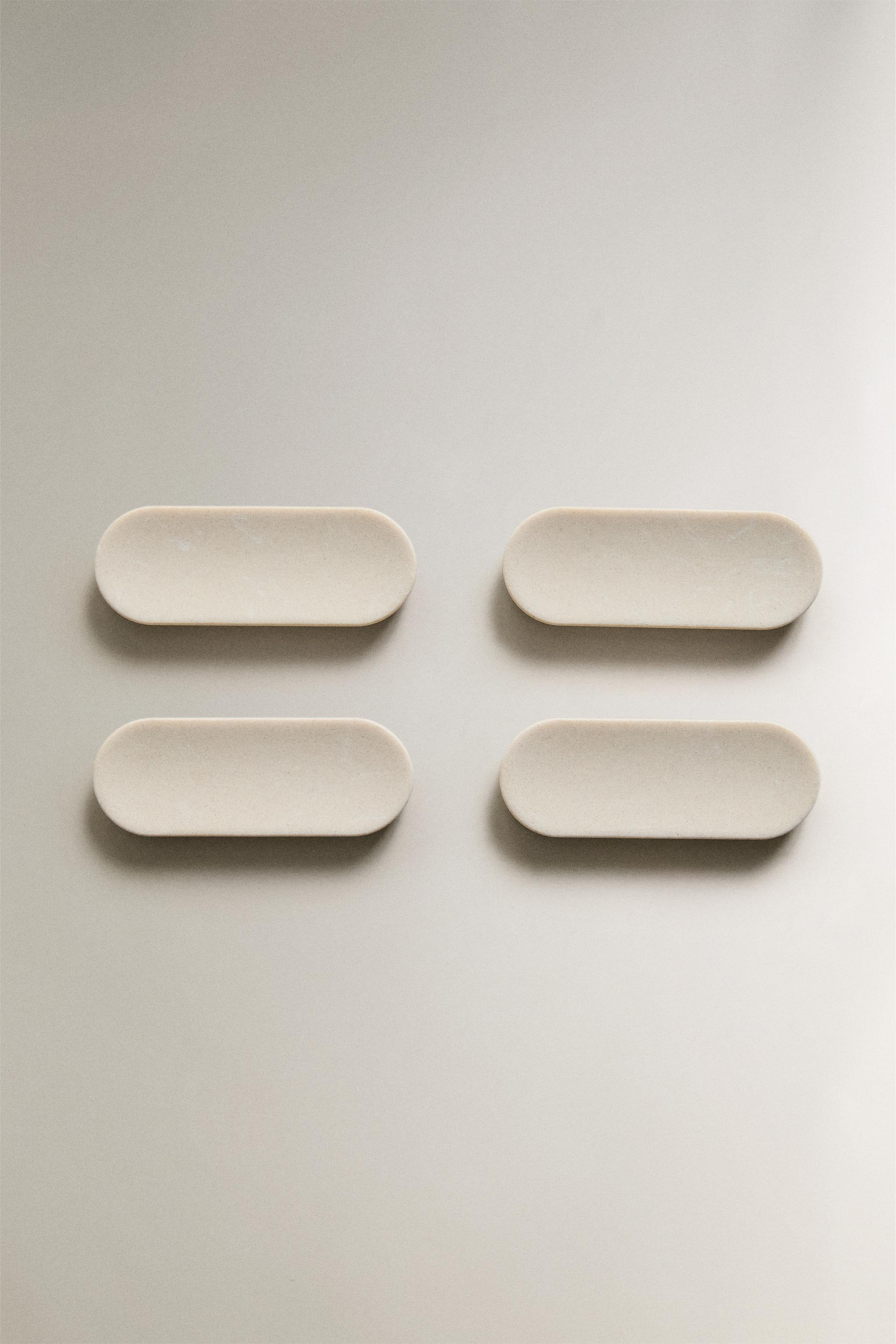 RESIN CHOPSTICK RESTS (PACK OF 4)