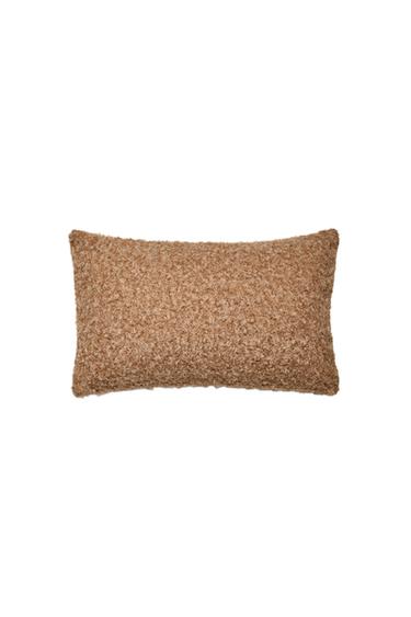 BRUSHED FAUX FUR CUSHION COVER - Light beige by Zara
