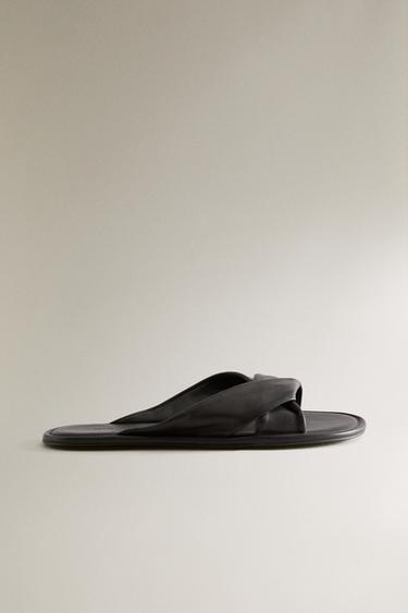 LEATHER SLIDERS - Коричневий Zara