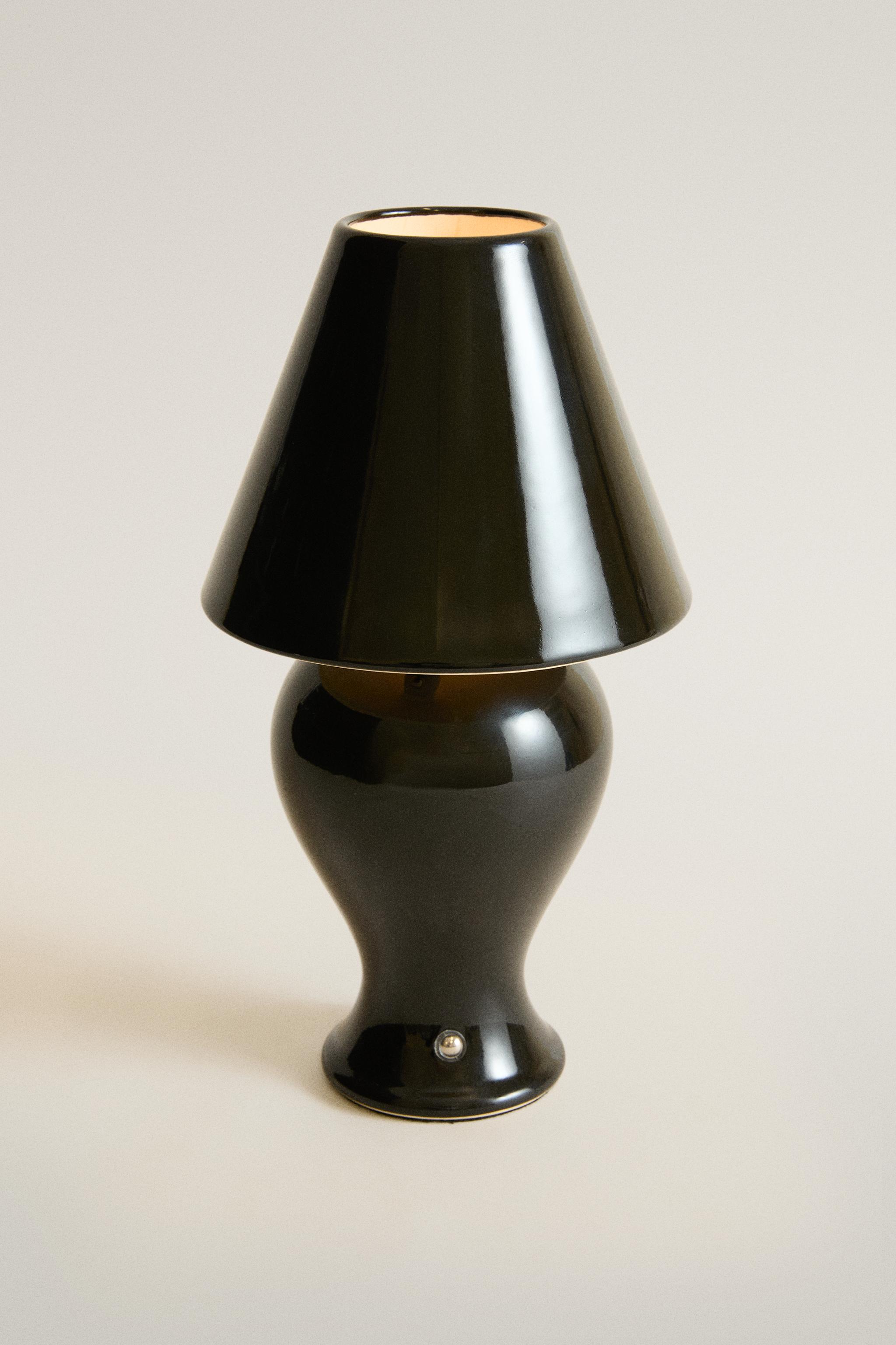 CORDLESS TABLE LAMP