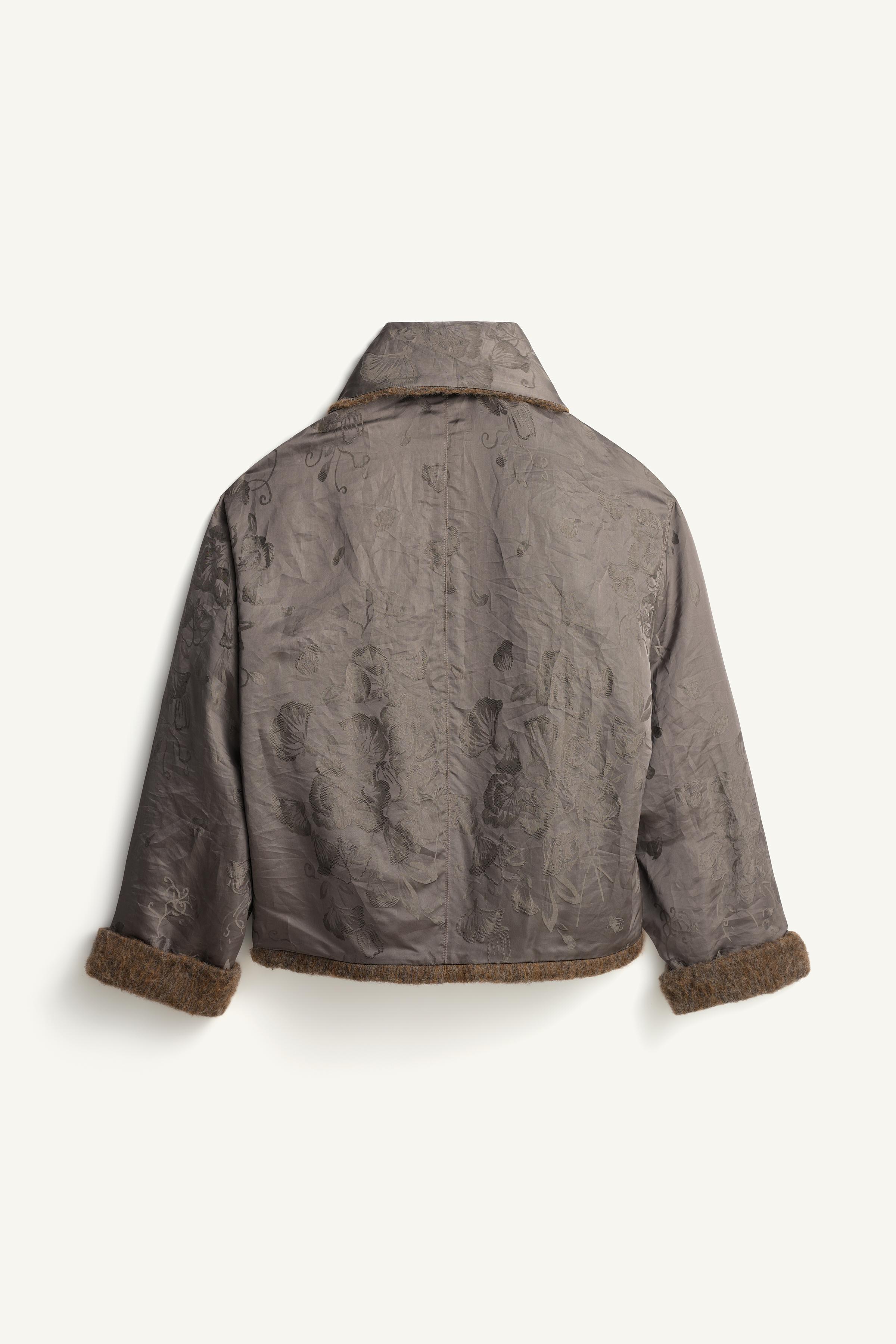 LIMITED EDITION REVERSIBLE JACQUARD COAT WITH SCARF