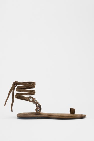 LEATHER TOE-POST SANDALS WITH BEADS - Brown by Zara