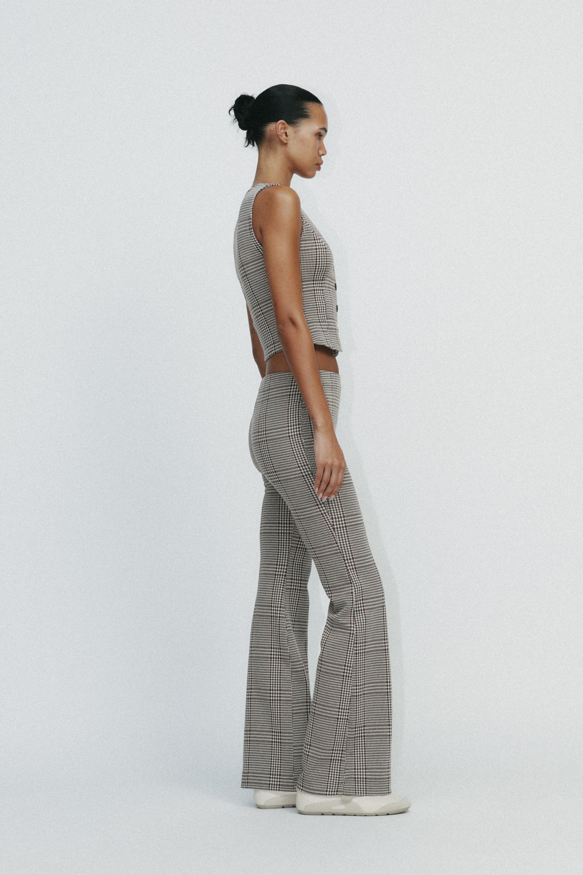 安心★関税込み★ZARA★STITCHED INTERLOCK BELL BOTTOM TROUSER ZARA INTERLOCK STITCH BELL BOTTOM TROUSERS 🔖OUTER SHELL 80
