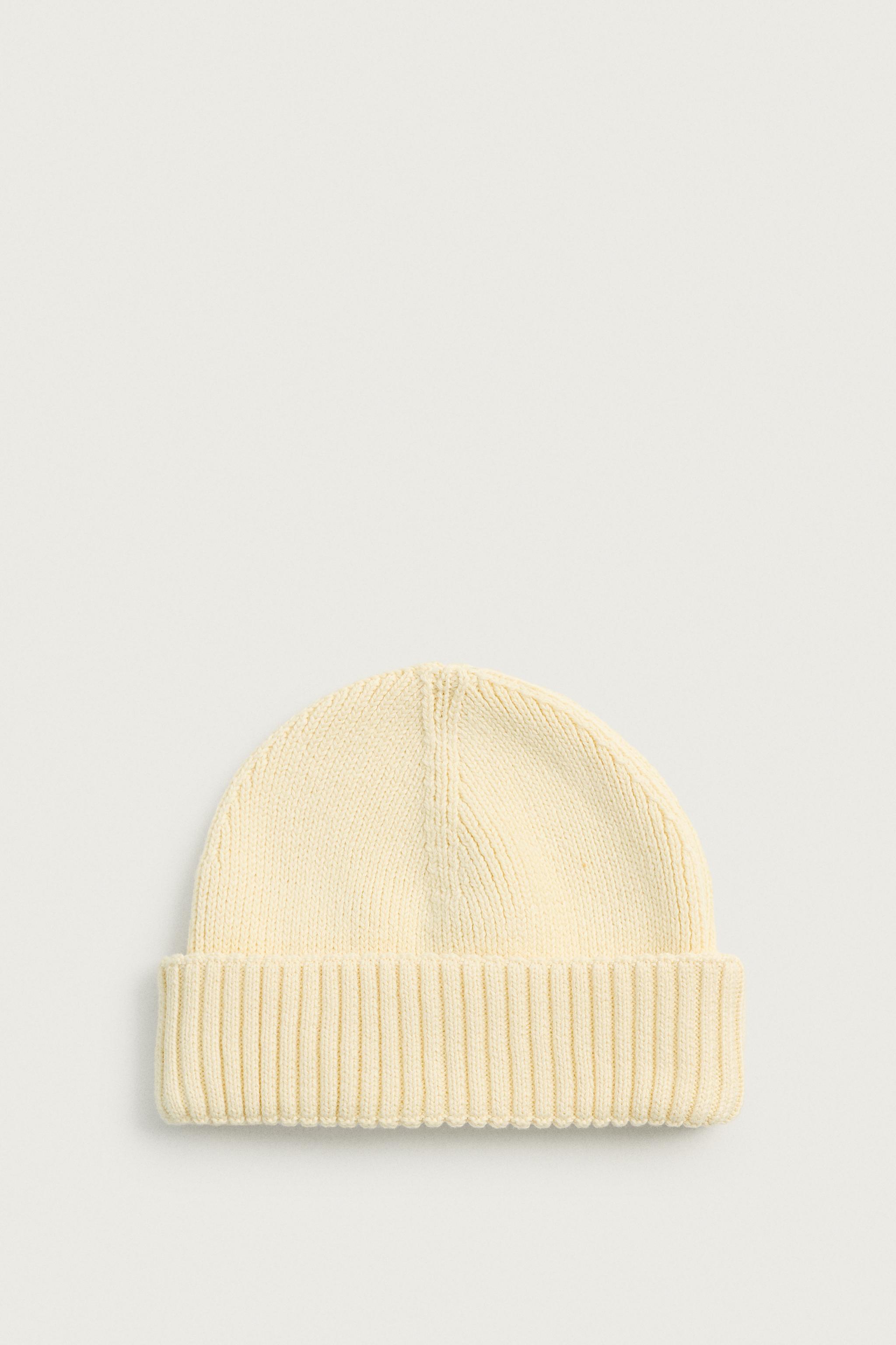 COTTON BLEND SHORT KNIT BEANIE — Butter