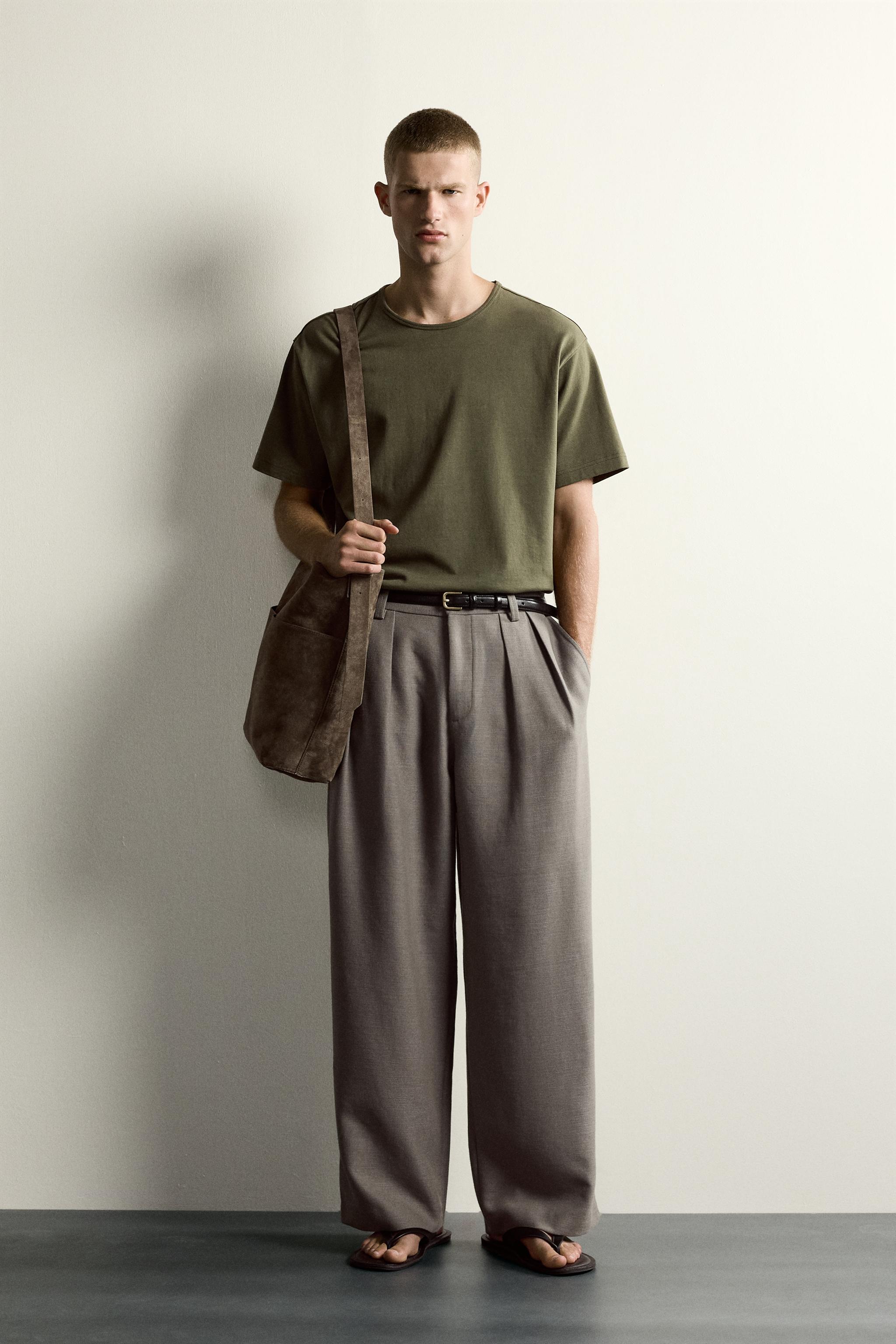 RELAXED FIT STRUCTURED PLEATED PANTS